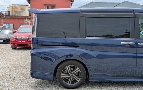 Honda Stepwgn IV, 2022 год, 1 880 000 рублей, 7 фотография