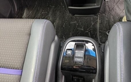 Honda Stepwgn IV, 2022 год, 1 880 000 рублей, 18 фотография