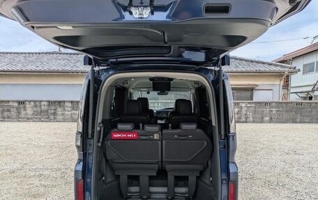 Honda Stepwgn IV, 2022 год, 1 880 000 рублей, 14 фотография