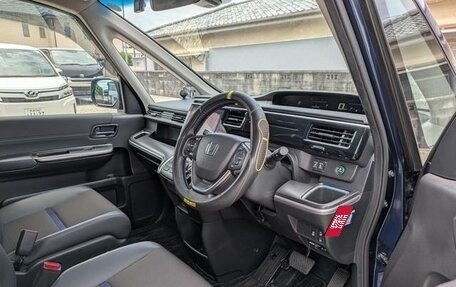 Honda Stepwgn IV, 2022 год, 1 880 000 рублей, 21 фотография