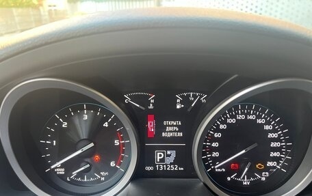 Toyota Land Cruiser 200, 2012 год, 4 100 000 рублей, 7 фотография