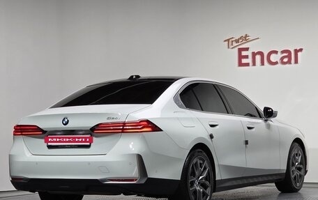 BMW 5 серия, 2023 год, 5 019 000 рублей, 3 фотография