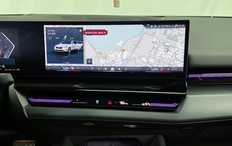 BMW 5 серия, 2023 год, 5 019 000 рублей, 11 фотография