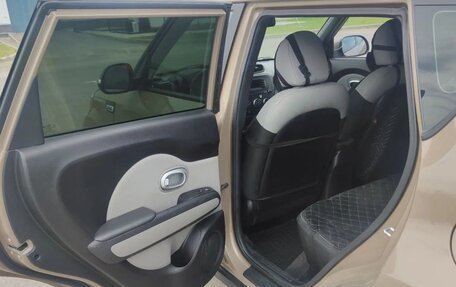 KIA Soul II рестайлинг, 2014 год, 1 300 000 рублей, 9 фотография