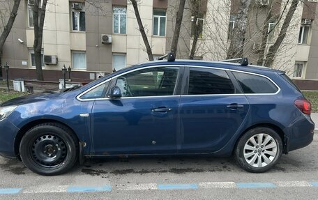 Opel Astra J, 2011 год, 760 000 рублей, 1 фотография