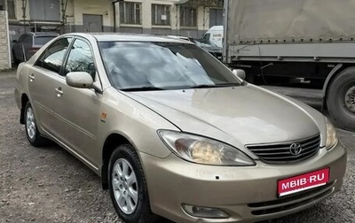 Toyota Camry V40, 2004 год, 590 000 рублей, 1 фотография