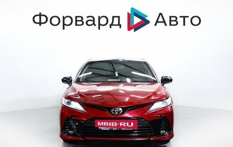 Toyota Camry, 2021 год, 3 099 000 рублей, 2 фотография