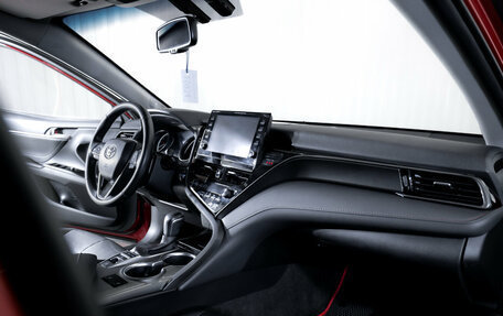 Toyota Camry, 2021 год, 3 099 000 рублей, 18 фотография