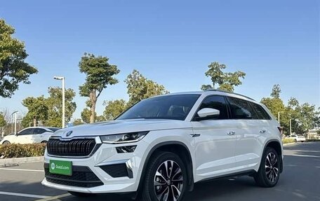 Skoda Kodiaq I, 2022 год, 3 400 000 рублей, 6 фотография
