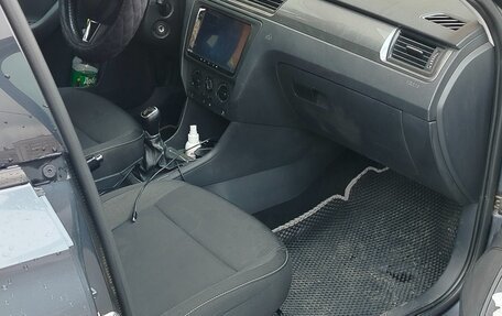 Skoda Rapid I, 2014 год, 750 000 рублей, 3 фотография
