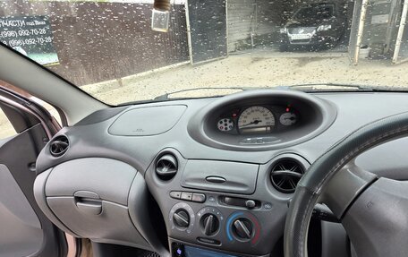 Toyota Vitz, 2000 год, 300 000 рублей, 8 фотография