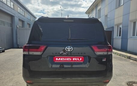 Toyota Land Cruiser, 2022 год, 11 050 000 рублей, 6 фотография