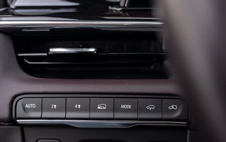 Cadillac Escalade V, 2024 год, 13 900 000 рублей, 15 фотография