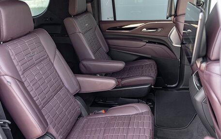 Cadillac Escalade V, 2024 год, 13 900 000 рублей, 27 фотография