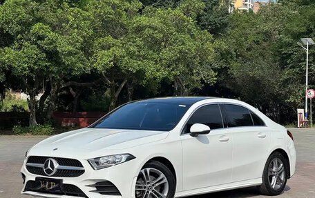 Mercedes-Benz A-Класс, 2023 год, 1 594 000 рублей, 2 фотография