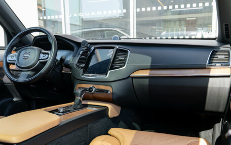 Volvo XC90 II рестайлинг, 2018 год, 3 500 000 рублей, 27 фотография