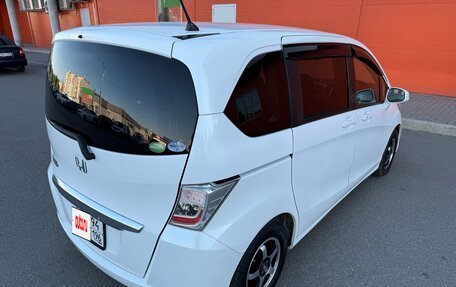Honda Freed I, 2013 год, 950 000 рублей, 9 фотография