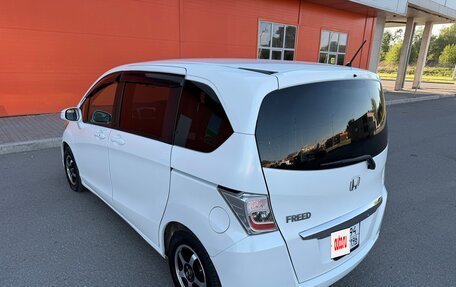 Honda Freed I, 2013 год, 950 000 рублей, 10 фотография