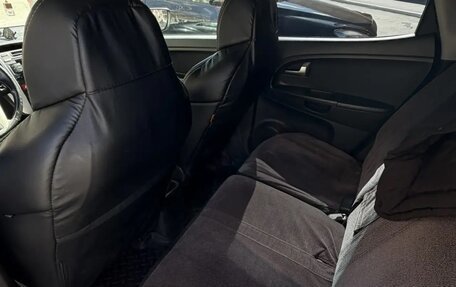 KIA Venga I, 2011 год, 850 000 рублей, 10 фотография
