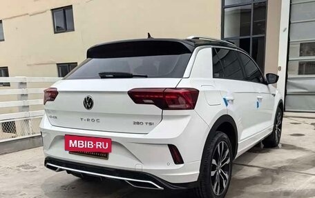 Volkswagen T-Roc I, 2023 год, 1 360 000 рублей, 4 фотография