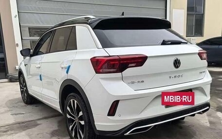 Volkswagen T-Roc I, 2023 год, 1 360 000 рублей, 6 фотография