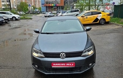 Volkswagen Jetta VI, 2013 год, 740 000 рублей, 1 фотография