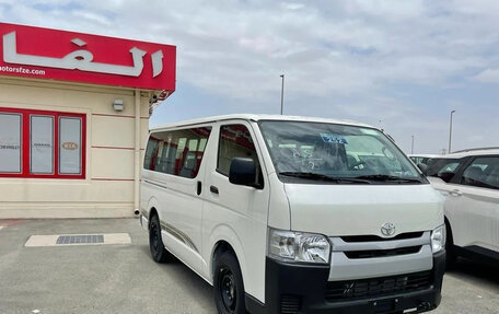 Toyota HiAce H200, 2026 год, 4 500 000 рублей, 1 фотография