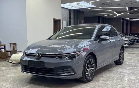 Volkswagen Golf VIII, 2021 год, 1 470 778 рублей, 1 фотография