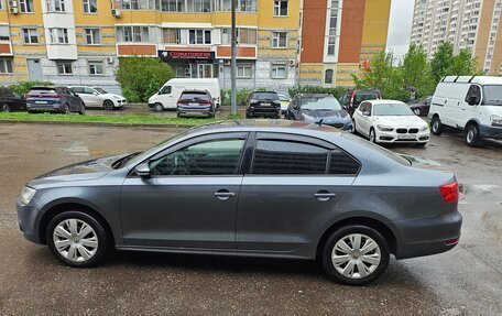 Volkswagen Jetta VI, 2013 год, 740 000 рублей, 3 фотография