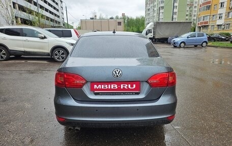 Volkswagen Jetta VI, 2013 год, 740 000 рублей, 4 фотография