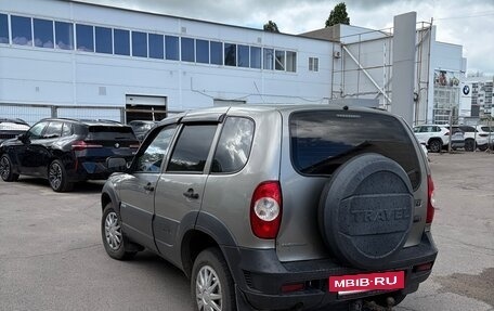 Chevrolet Niva I рестайлинг, 2013 год, 550 000 рублей, 3 фотография