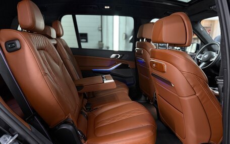 BMW X7, 2026 год, 19 000 000 рублей, 30 фотография