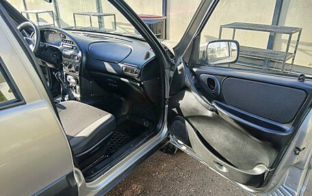 Chevrolet Niva I рестайлинг, 2012 год, 437 000 рублей, 6 фотография