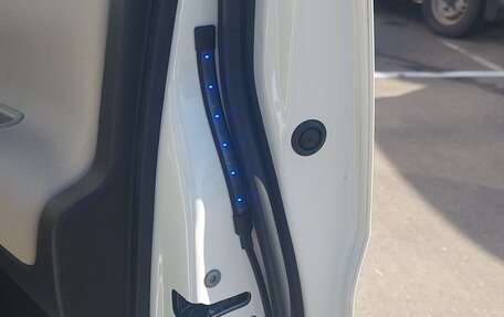 Nissan Serena IV, 2018 год, 2 350 000 рублей, 21 фотография