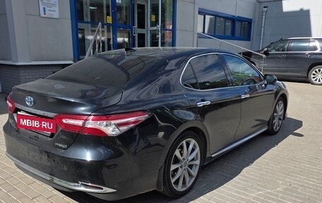 Toyota Camry, 2023 год, 3 700 000 рублей, 5 фотография