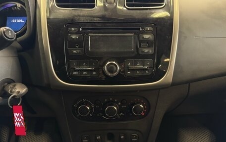 Renault Logan II, 2016 год, 750 000 рублей, 12 фотография