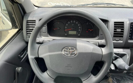 Toyota HiAce H200, 2026 год, 4 500 000 рублей, 13 фотография