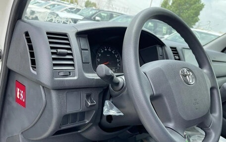 Toyota HiAce H200, 2026 год, 4 500 000 рублей, 17 фотография
