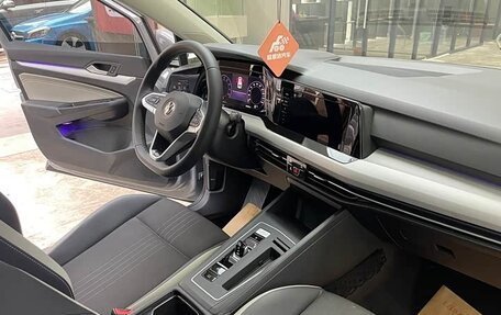 Volkswagen Golf VIII, 2021 год, 1 470 778 рублей, 11 фотография