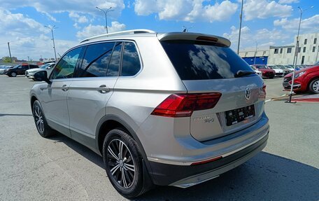 Volkswagen Tiguan II, 2018 год, 2 749 995 рублей, 5 фотография