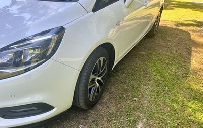 Opel Zafira C рестайлинг, 2019 год, 1 450 000 рублей, 1 фотография