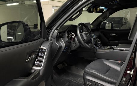 Toyota Land Cruiser, 2025 год, 21 000 000 рублей, 16 фотография