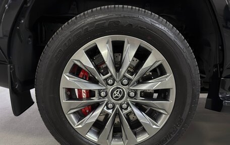 Toyota Land Cruiser, 2025 год, 21 000 000 рублей, 13 фотография