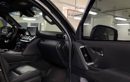 Toyota Land Cruiser, 2025 год, 21 000 000 рублей, 24 фотография