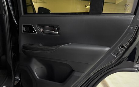 Toyota Land Cruiser, 2025 год, 21 000 000 рублей, 27 фотография