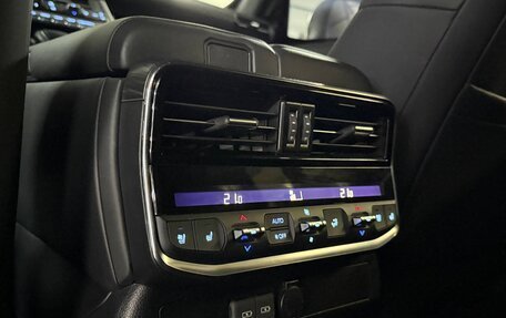 Toyota Land Cruiser, 2025 год, 21 000 000 рублей, 34 фотография