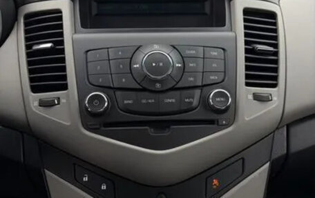 Chevrolet Cruze II, 2012 год, 900 000 рублей, 12 фотография