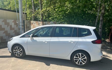 Opel Zafira C рестайлинг, 2019 год, 1 450 000 рублей, 10 фотография