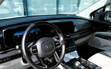 KIA Carnival, 2021 год, 4 500 000 рублей, 17 фотография