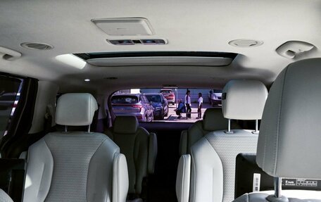 KIA Carnival, 2021 год, 4 500 000 рублей, 25 фотография